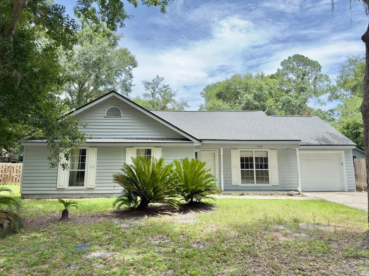 109 Waterman Rd