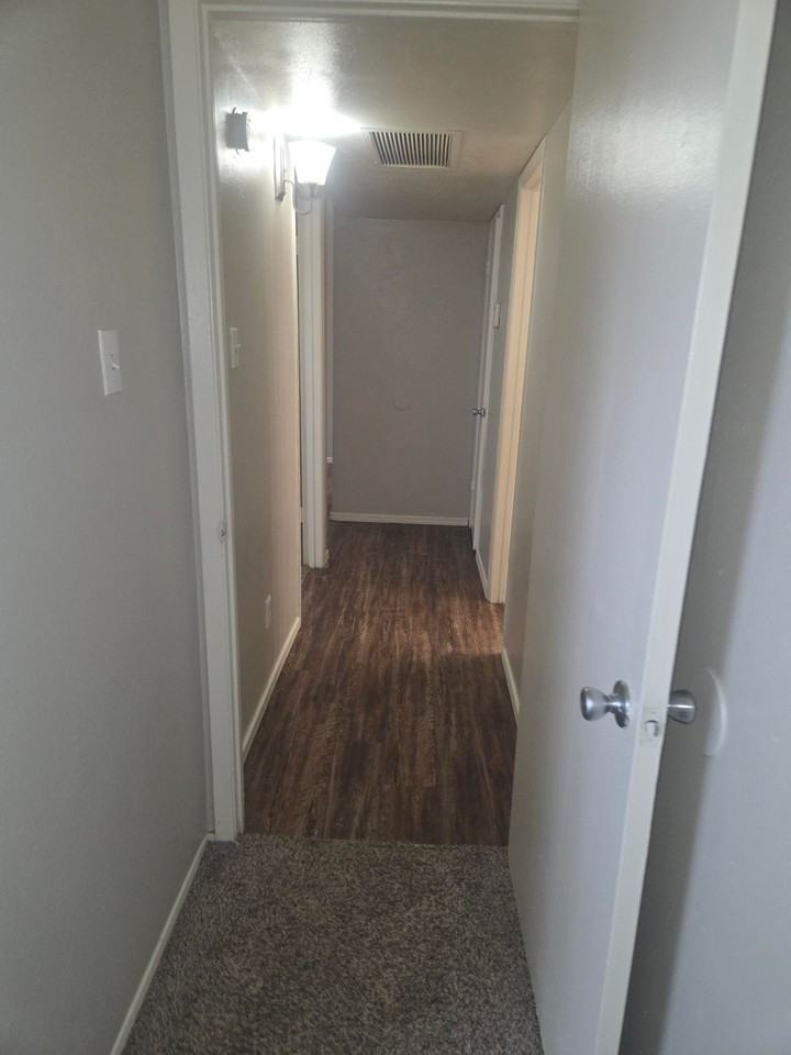 Brookview Apartments - Photo 4 of 10