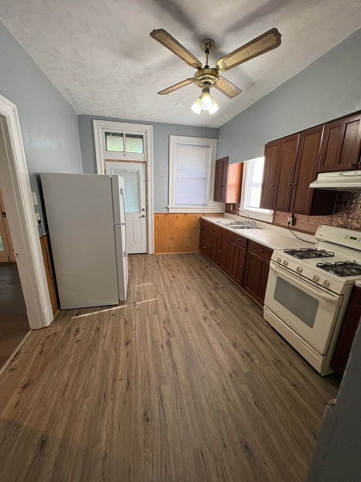 4440B Gibson Ave - Photo 4 of 17