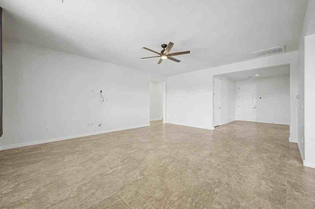 16878 S Eva Ave - Photo 7 of 34