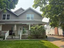 featured image of 425 W 14th Ave