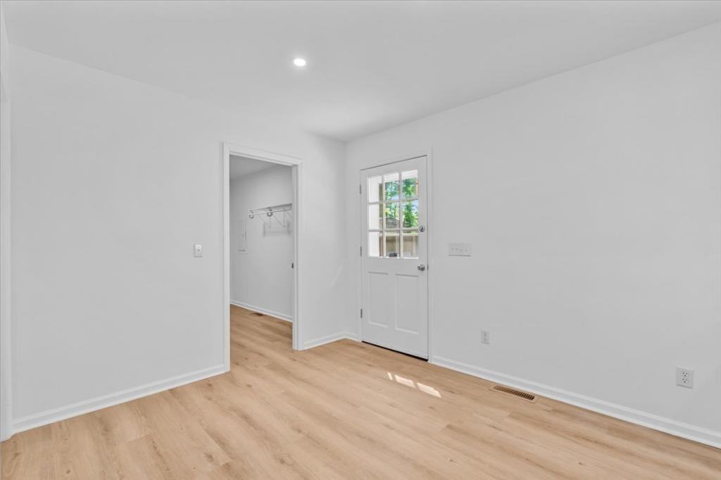120 Arcaro Dr - Photo 6 of 26