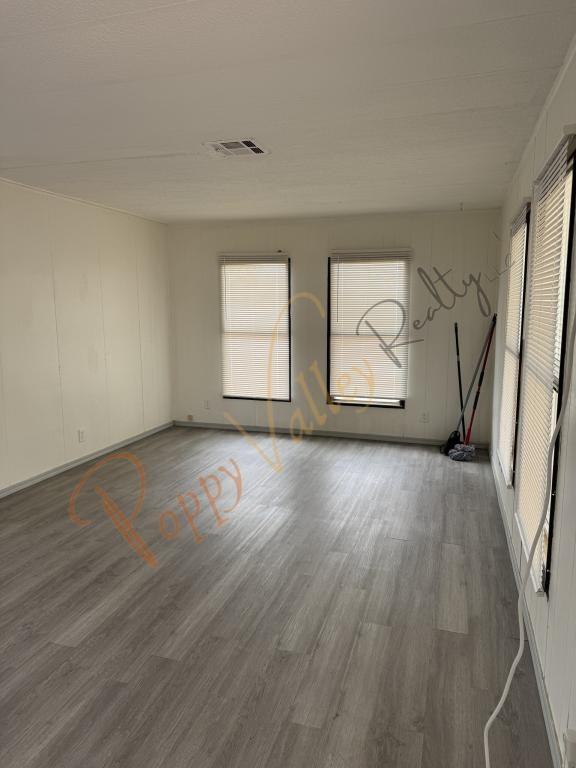 3234 E Jagerson Ave - Photo 2 of 9