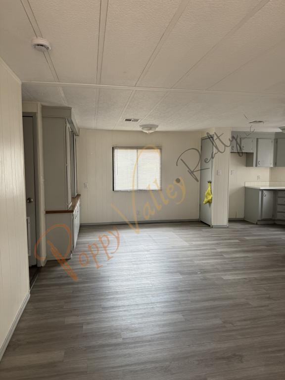 3234 E Jagerson Ave - Photo 3 of 9