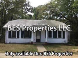 featured image of 520 W Walton St