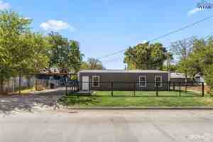 featured image of 2805 Avenue I