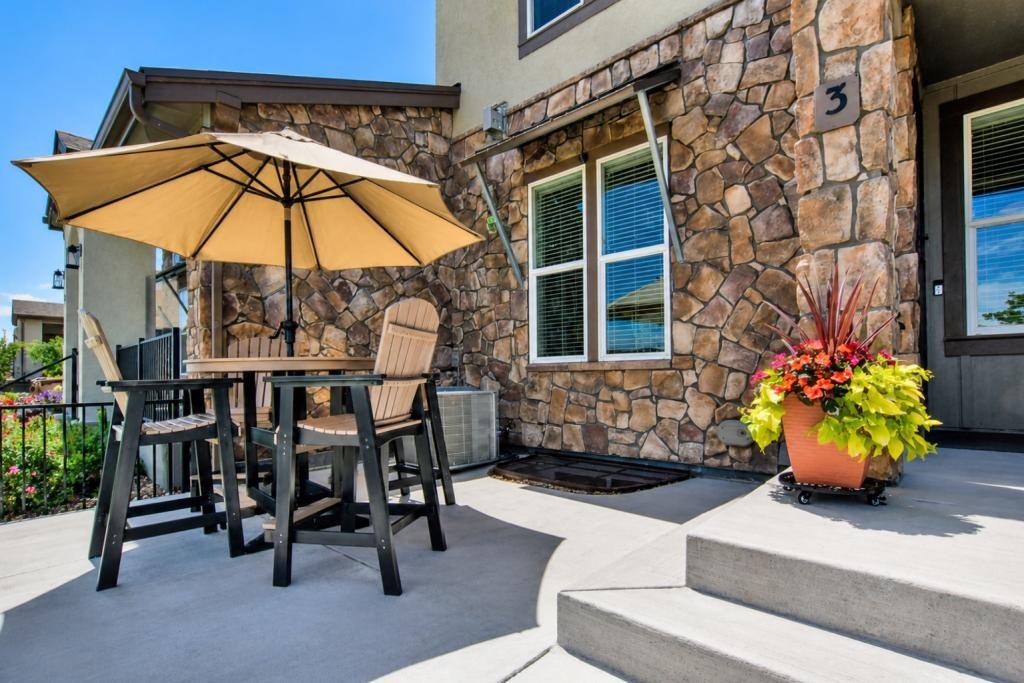 6245 Vernazza Way - Photo 4 of 41