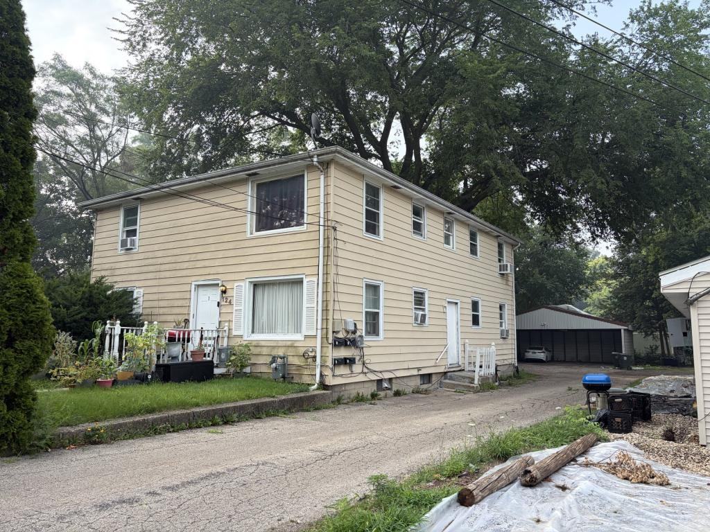 124 E State St - Photo 2 of 9