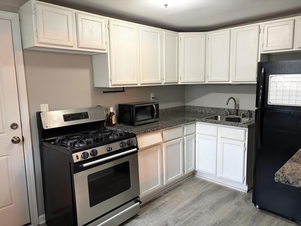 124 E State St - Photo 4 of 9