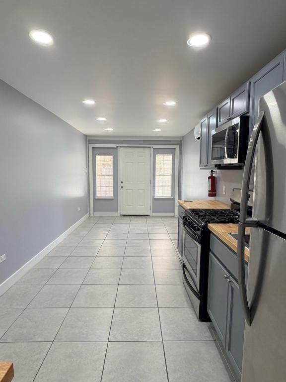 1714 Jasmine Ave - Photo 6 of 9
