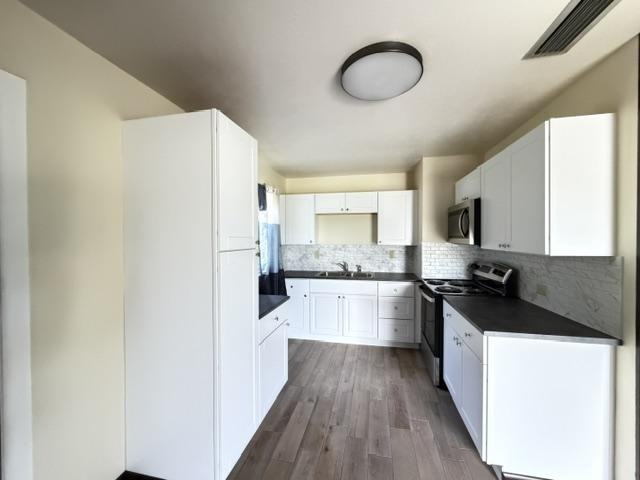 4445 Darden Ave - Photo 6 of 10