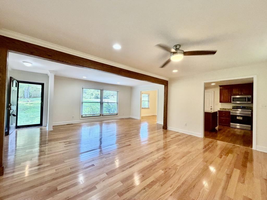 109 James Dr - Photo 6 of 36