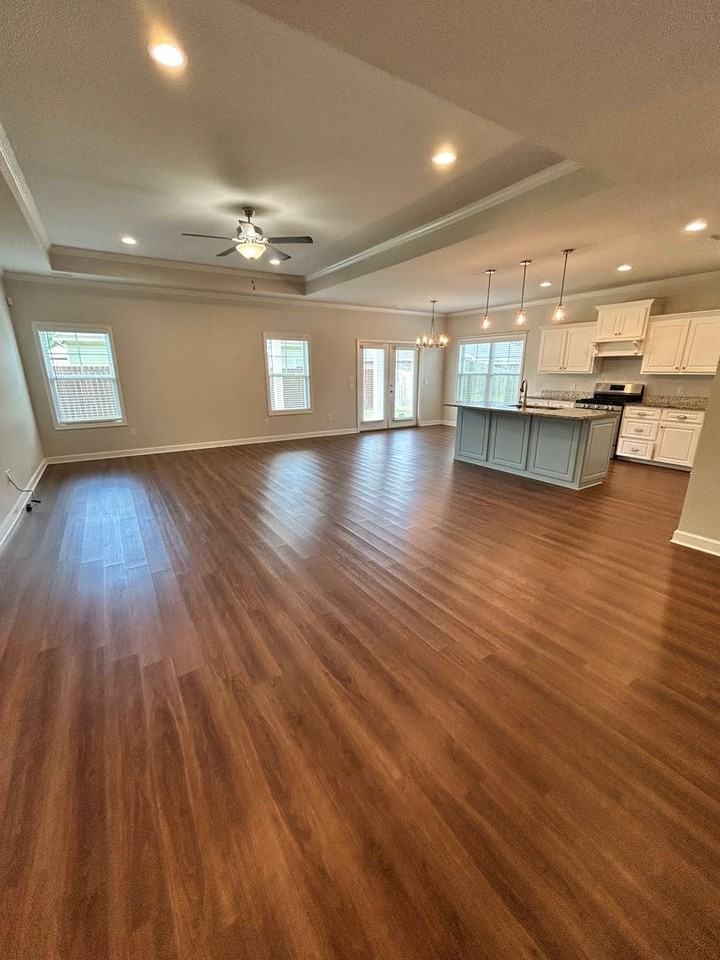 410 Thornbird Loop - Photo 4 of 29