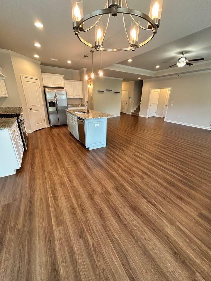 410 Thornbird Loop - Photo 5 of 29