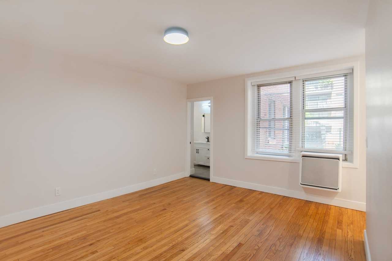 Rocksboro Apartments - Photo 3 of 29