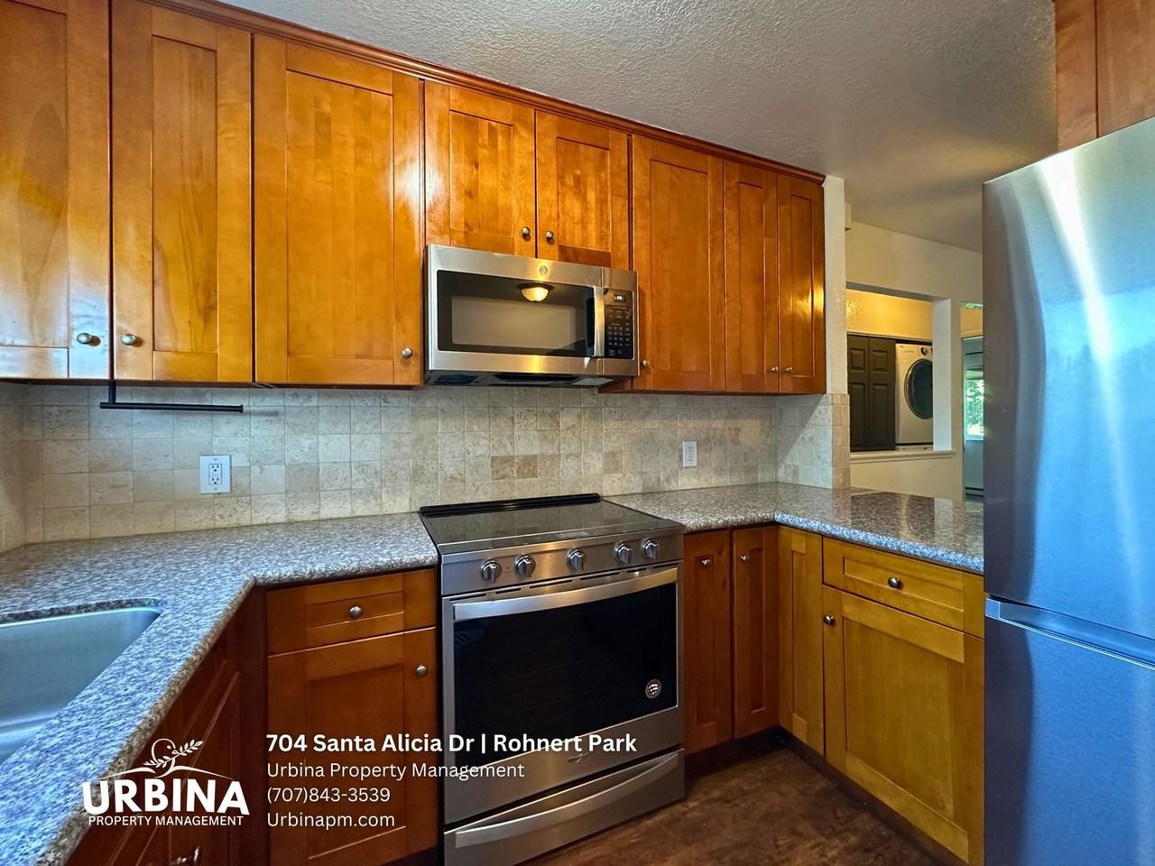 704 Santa Alicia Dr - Photo 4 of 19