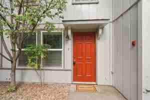 featured image of 327 N Main St #2