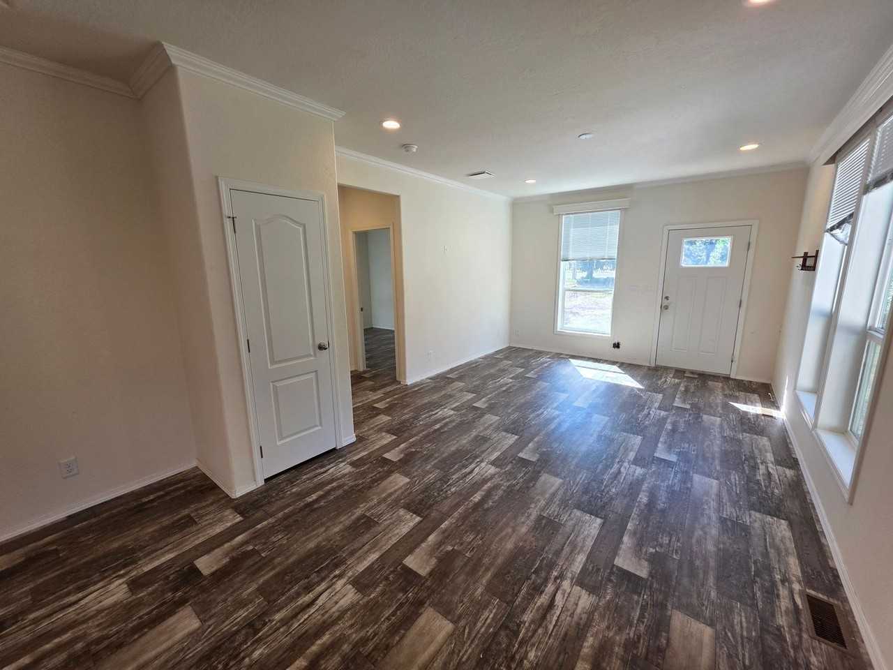 45135 Mckenzie Hwy - Photo 2 of 23