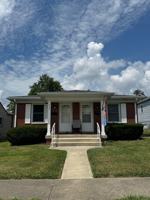 featured image of 230 S 5th Ave