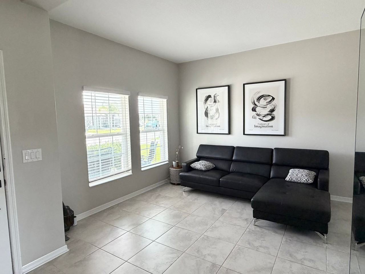 1659 Chatsworth Cir - Photo 6 of 23