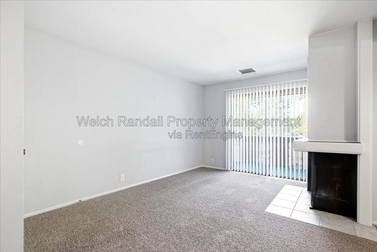 6871 S Countrywoods Cir #G - Photo 5 of 21