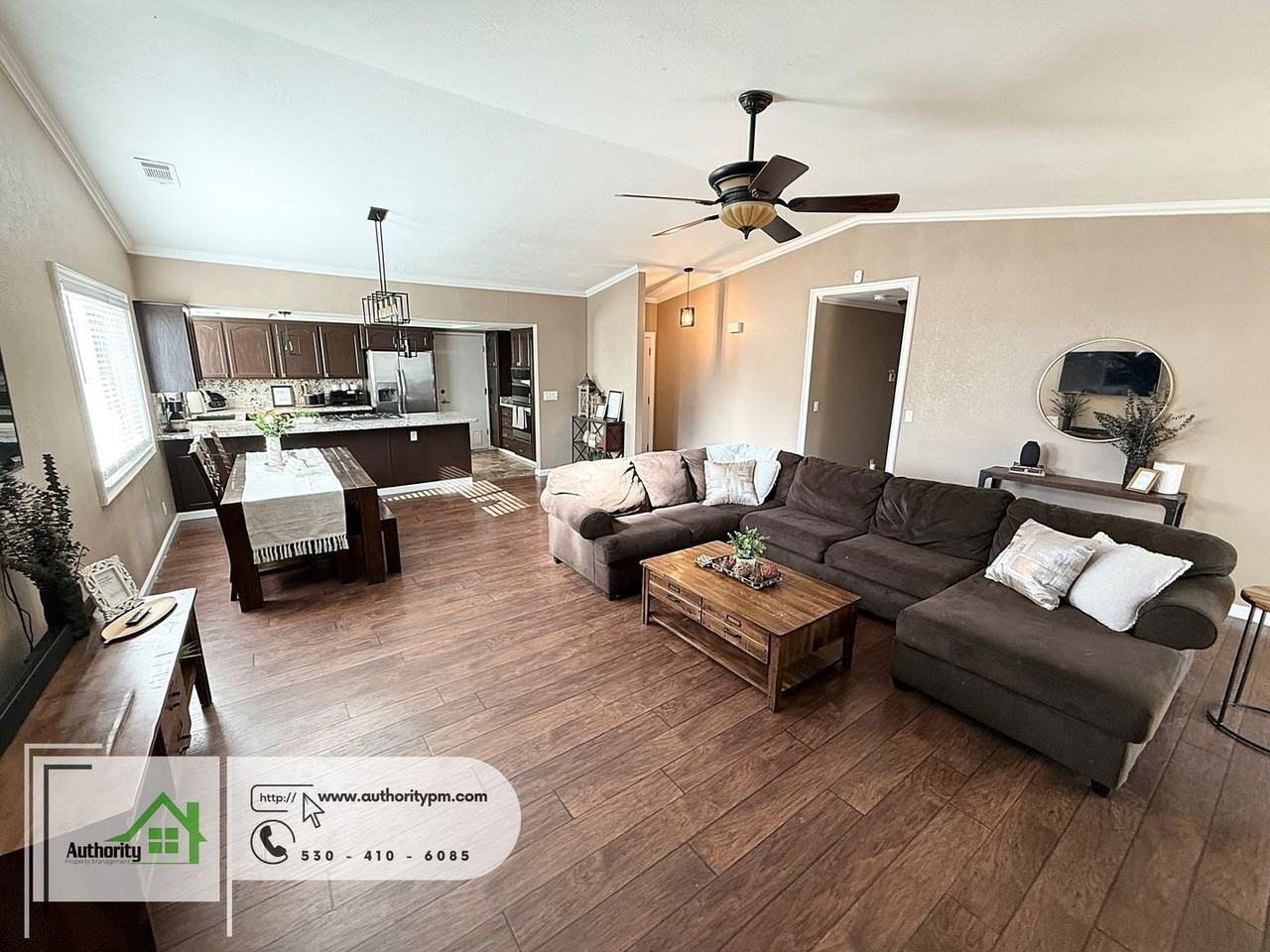 2583 Velia St - Photo 2 of 14