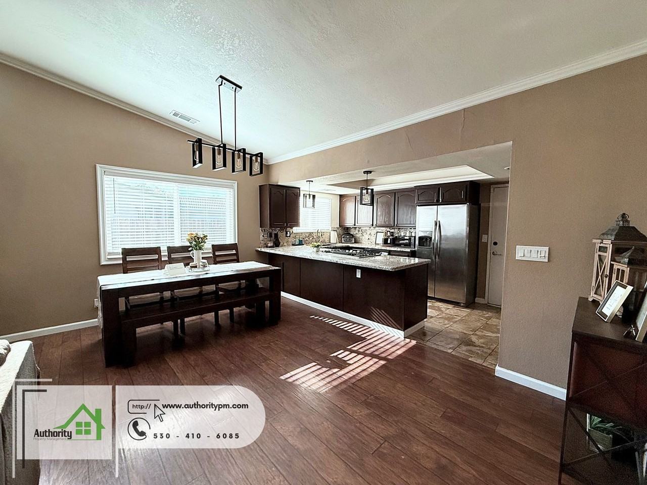 2583 Velia St - Photo 5 of 14