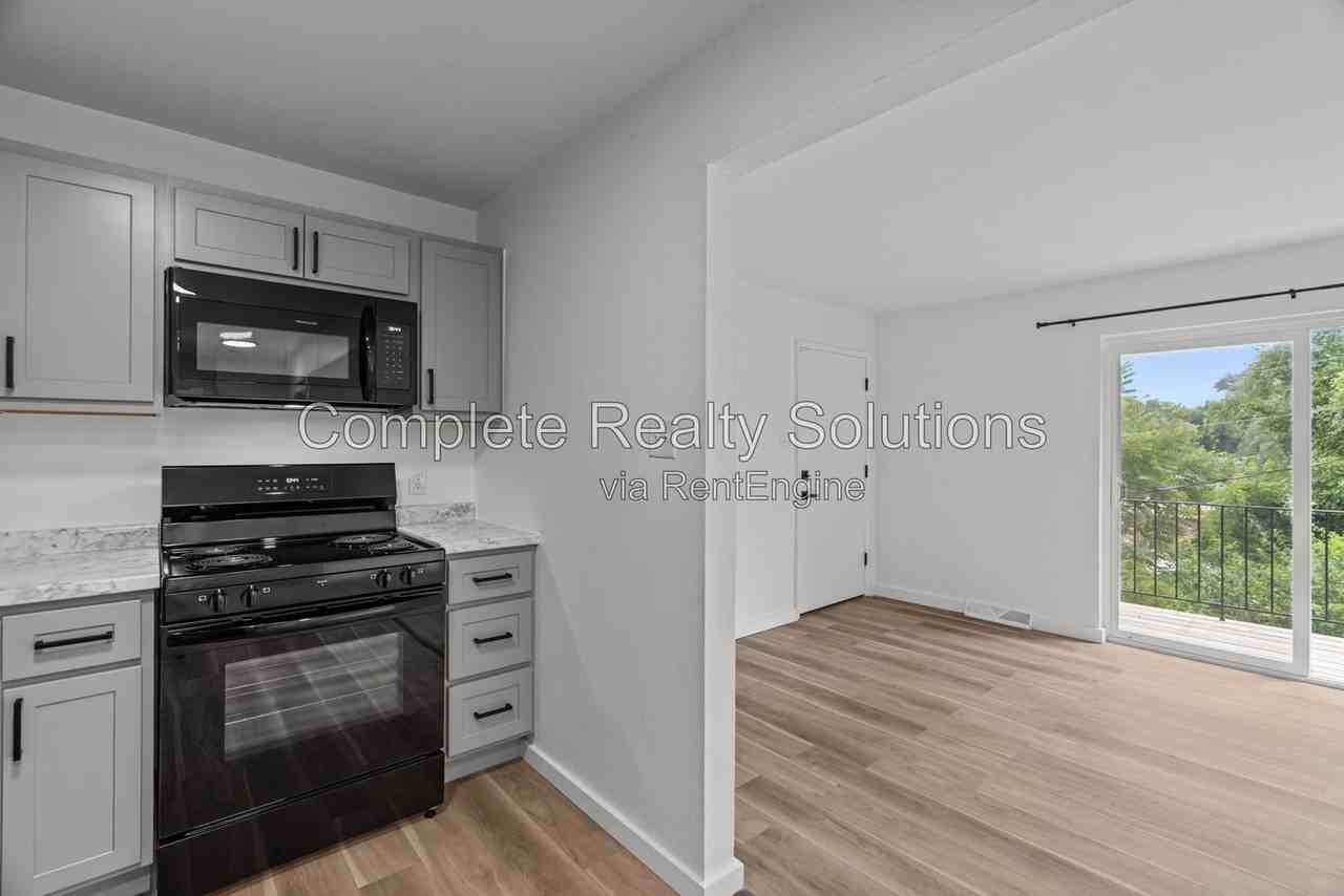 2543 Mary Ave #2543G - Photo 5 of 19