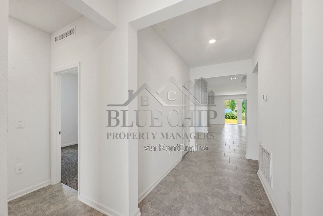 3048 Country Side Dr - Photo 4 of 50