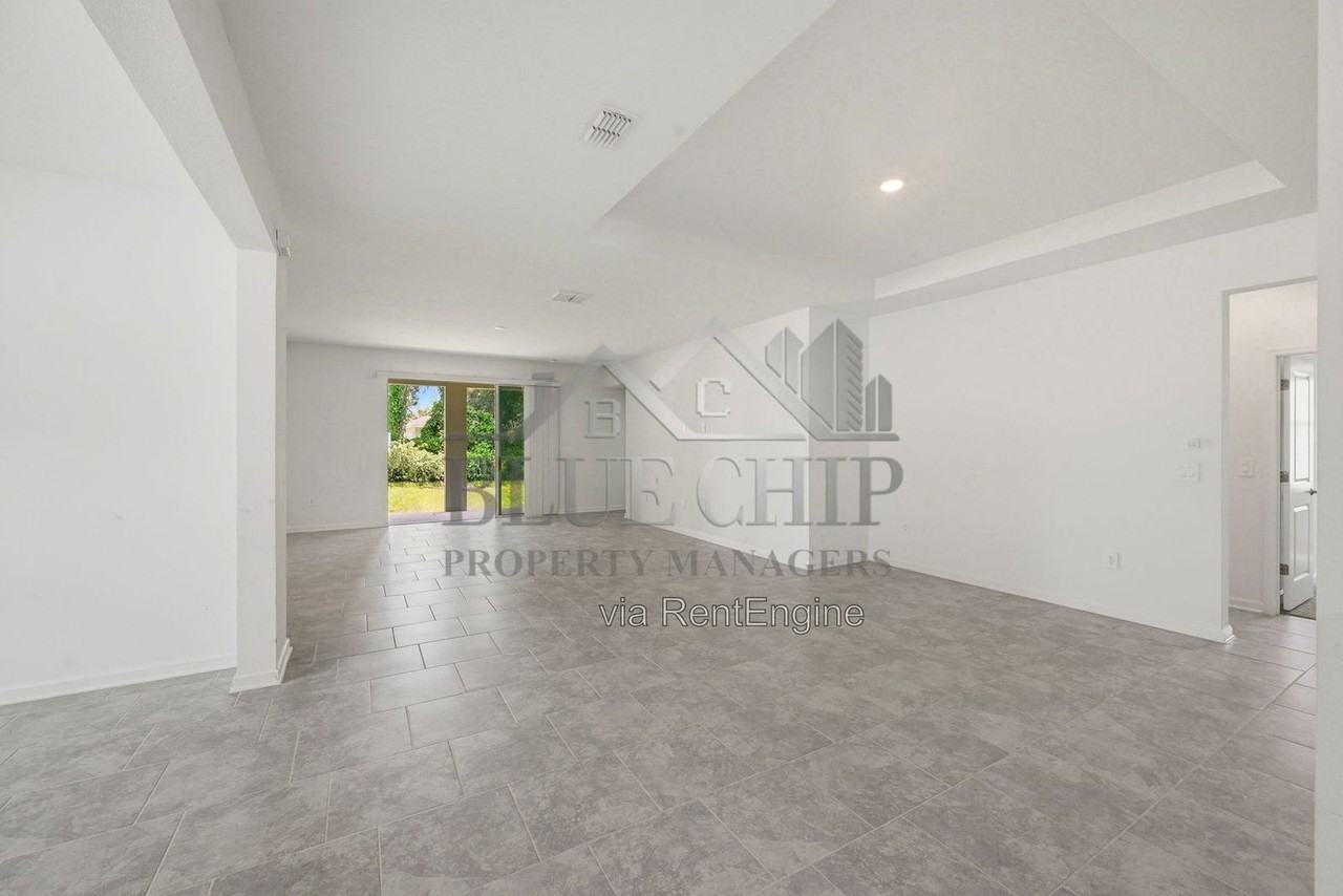 3048 Country Side Dr - Photo 6 of 50