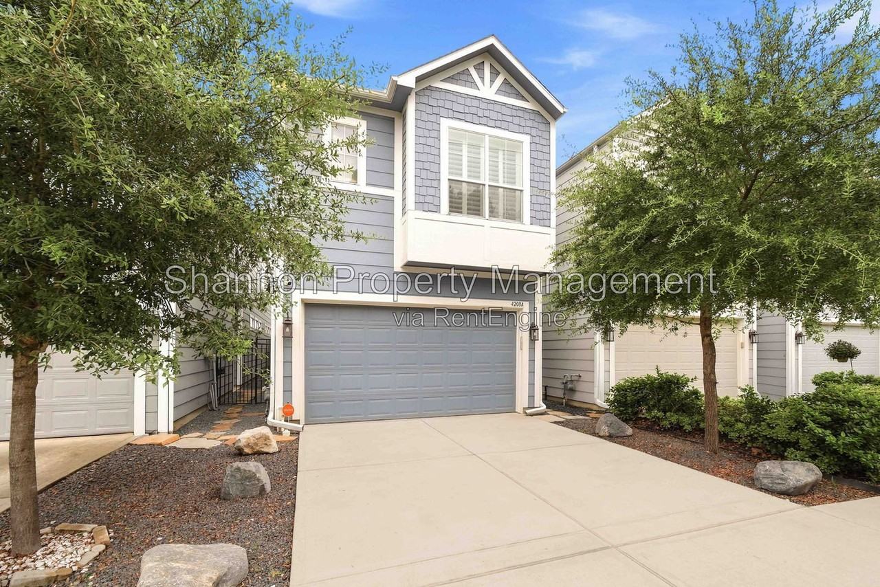 4208 Koehler St #A - Photo 2 of 36
