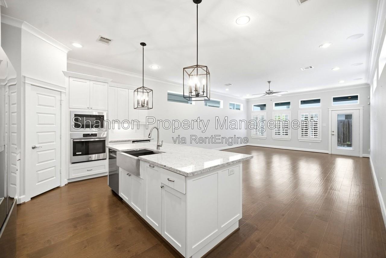 4208 Koehler St #A - Photo 6 of 36