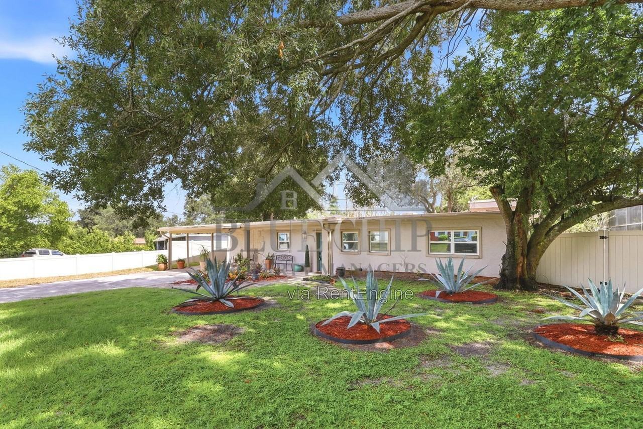 6714 Nina Rosa Dr - Photo 3 of 45