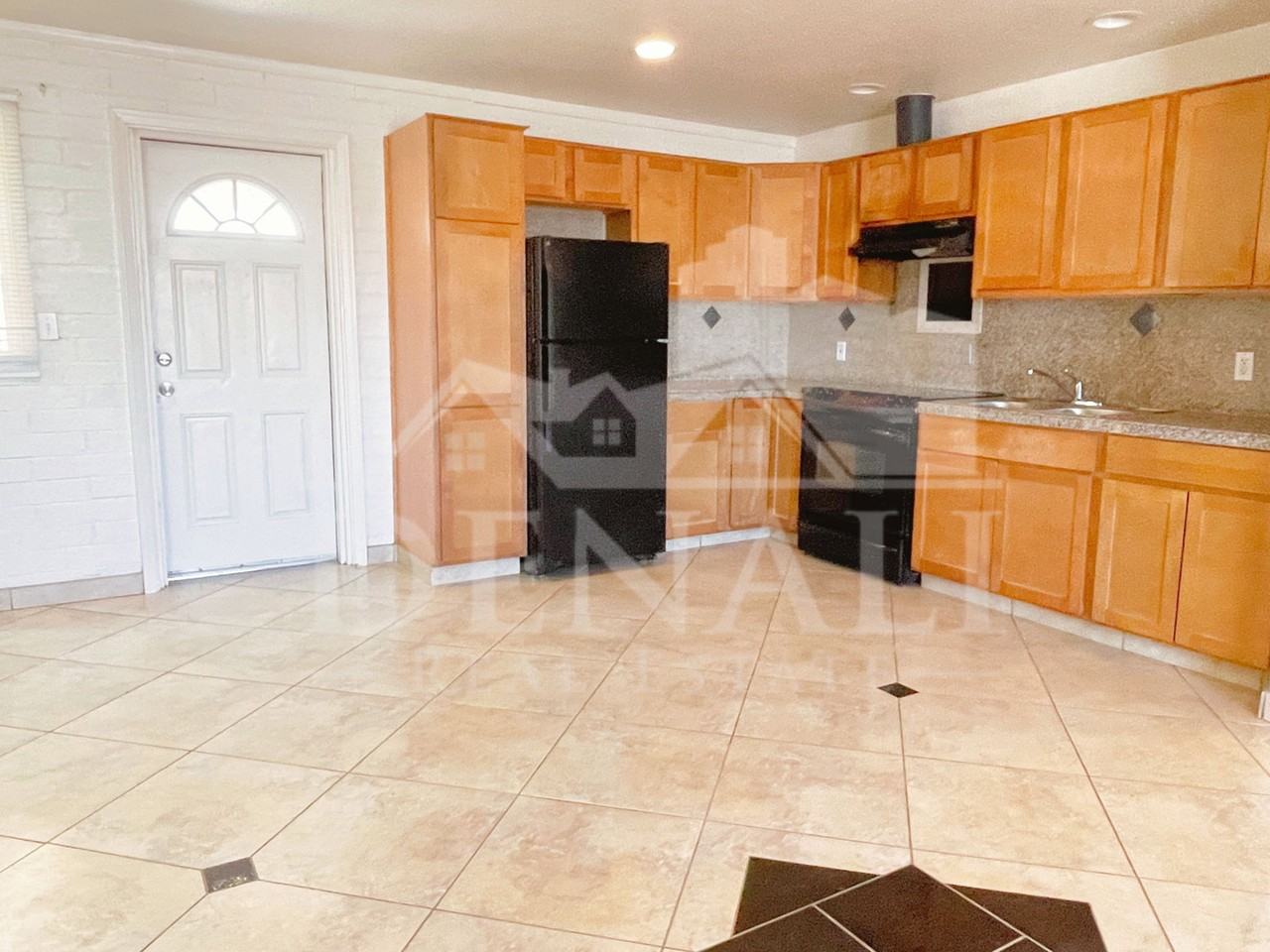 2019 E Saint Anne Ave - Photo 6 of 19