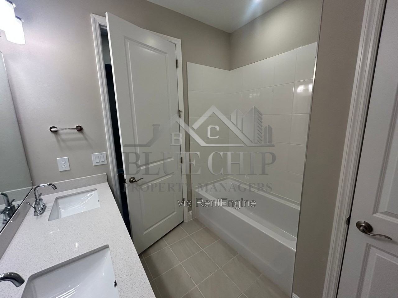 1008 British Cir - Photo 6 of 18