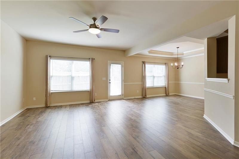 302 Alcovy Way - Photo 3 of 20