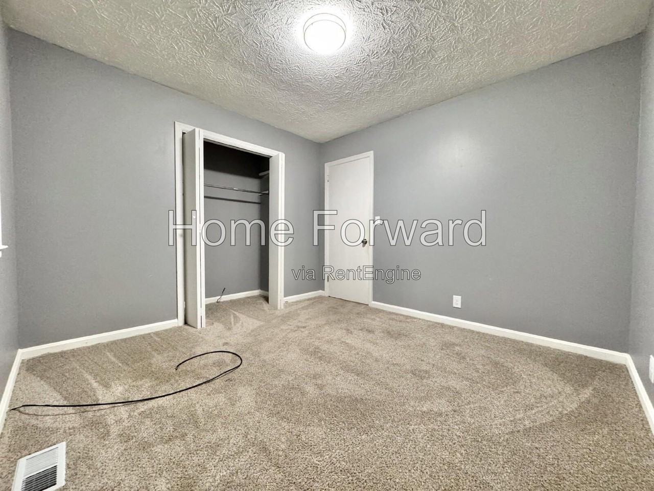 1720 Traveller Rd - Photo 7 of 15