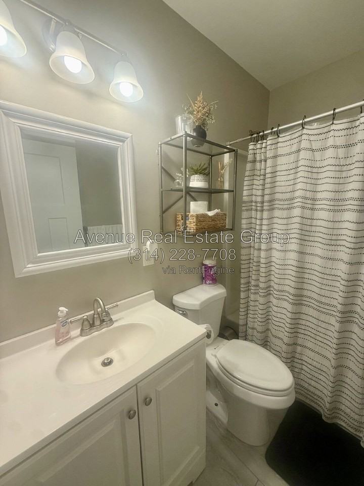 6854 Plymouth Ave - Photo 7 of 9