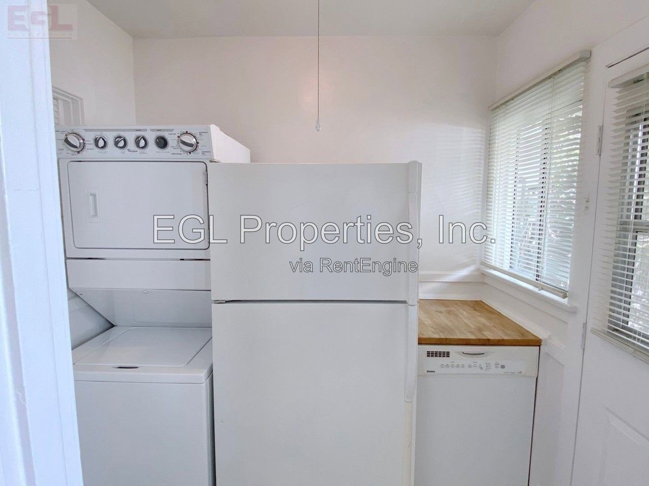 1203 Poinsettia Dr - Photo 4 of 8