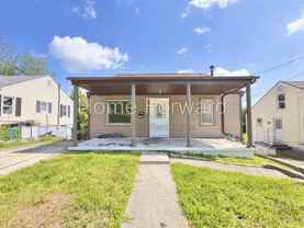 107 N Robbins Ct - Photo 1 of 1