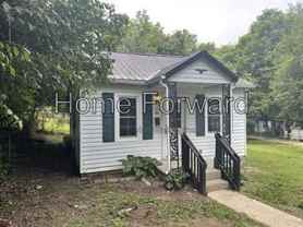100 Bristol Ave - Photo 1 of 1