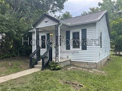 100 Bristol Ave - Photo 2 of 12