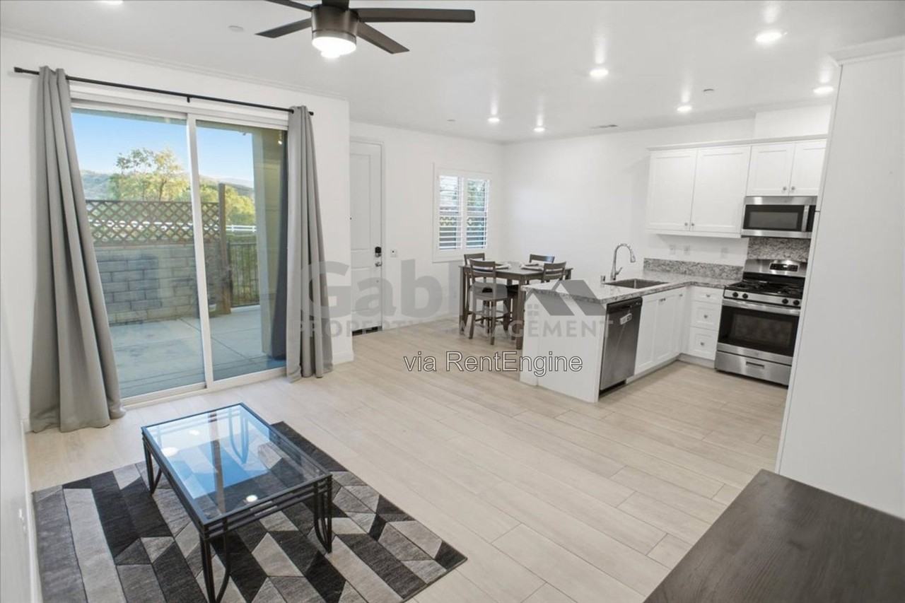 22728 Harmony Dr - Photo 5 of 19