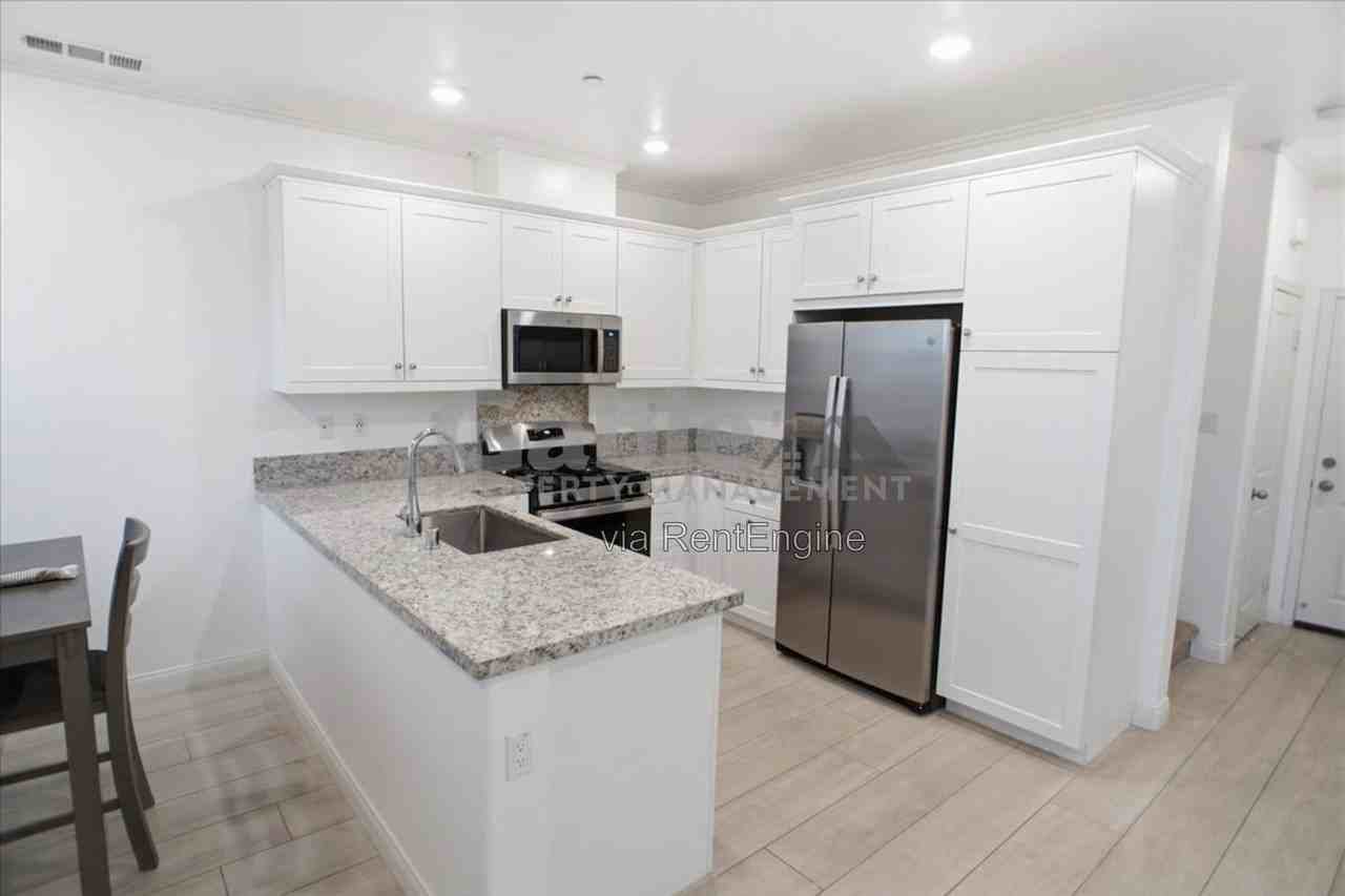 22728 Harmony Dr - Photo 6 of 19