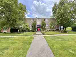 featured image of 164 Lakeshore Dr #22