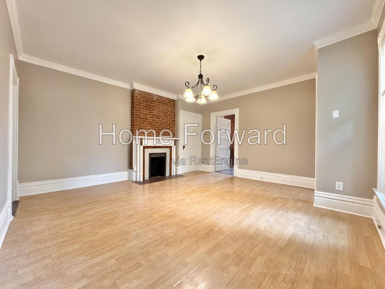 339 S Broadway Park #1 - Photo 4 of 11