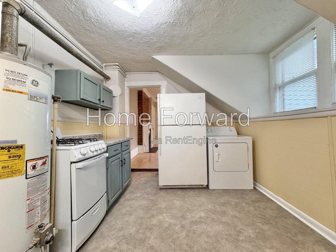 339 S Broadway Park #1 - Photo 7 of 11