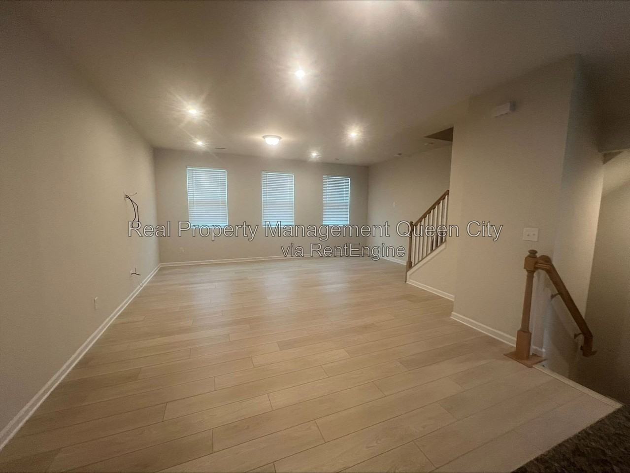 2407 Lazette Dr - Photo 5 of 19