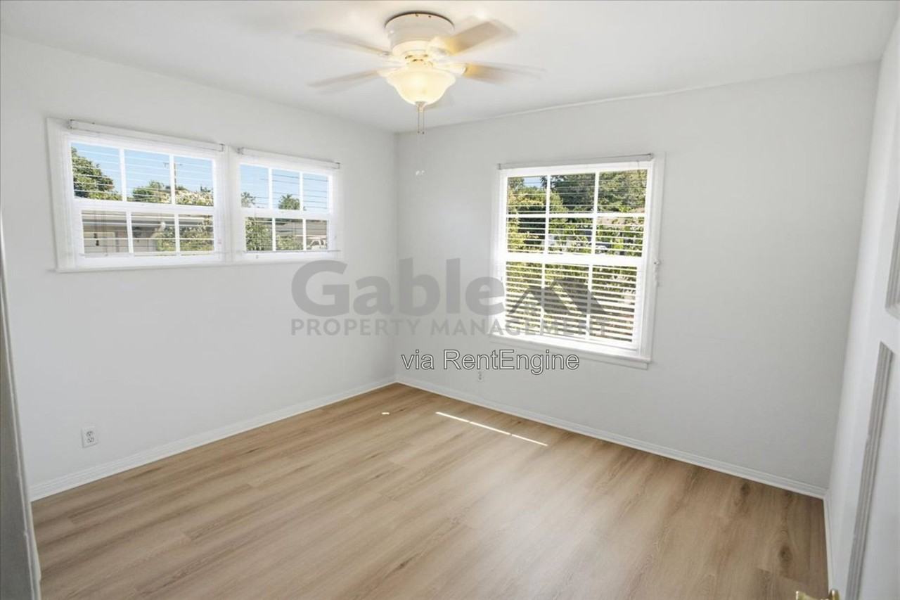 24943 Chestnut St - Photo 6 of 22
