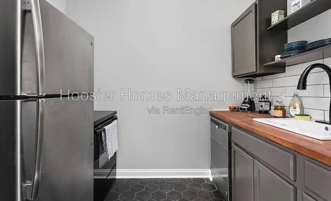 556 Fletcher Ave #B - Photo 6 of 10